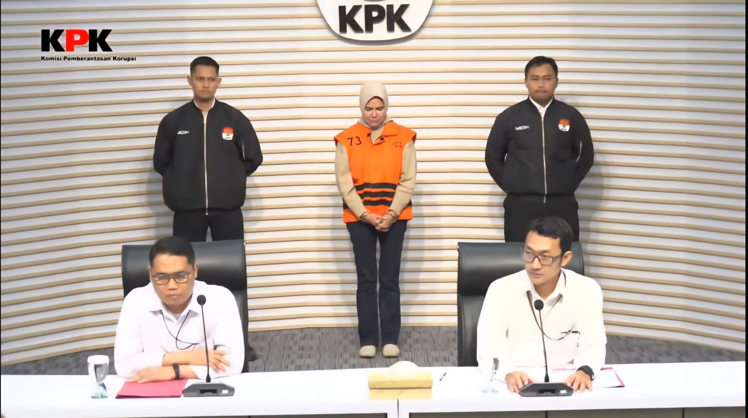 (Foto: KPK saat menggelar konfrensi pers terkait penangkapan Dayan Dona Walfaries Tania/doc)