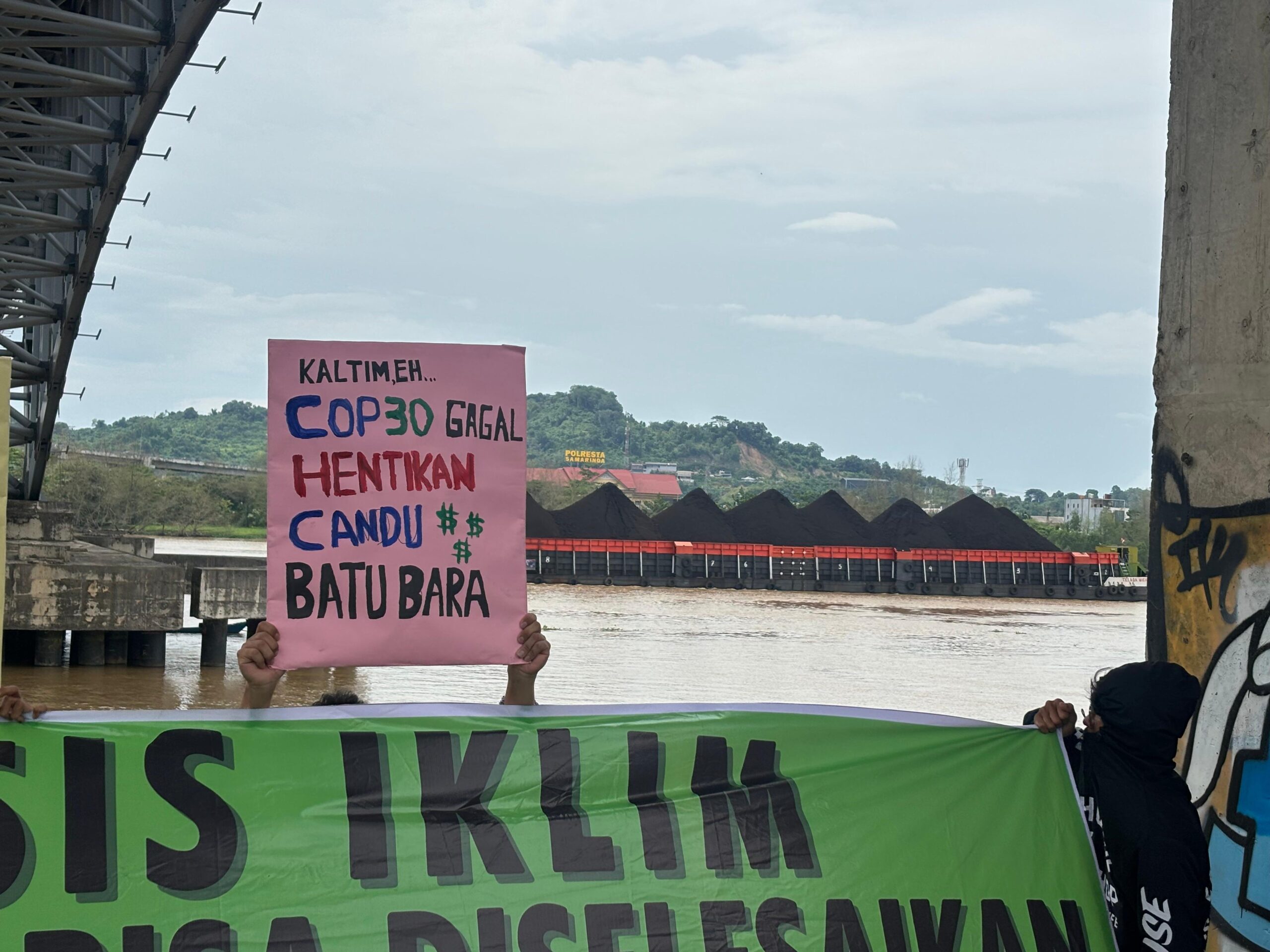 (XR Kaltim Soroti Kontradiksi Transisi Energi di COP 30, Minta Pemerintah Hentikan Ketergantungan Batu Bara)