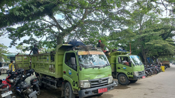 (Foto: Truk sampah milik DLH kota Samarinda yang akan menjadi uji coba pemasangan GPS/doc)