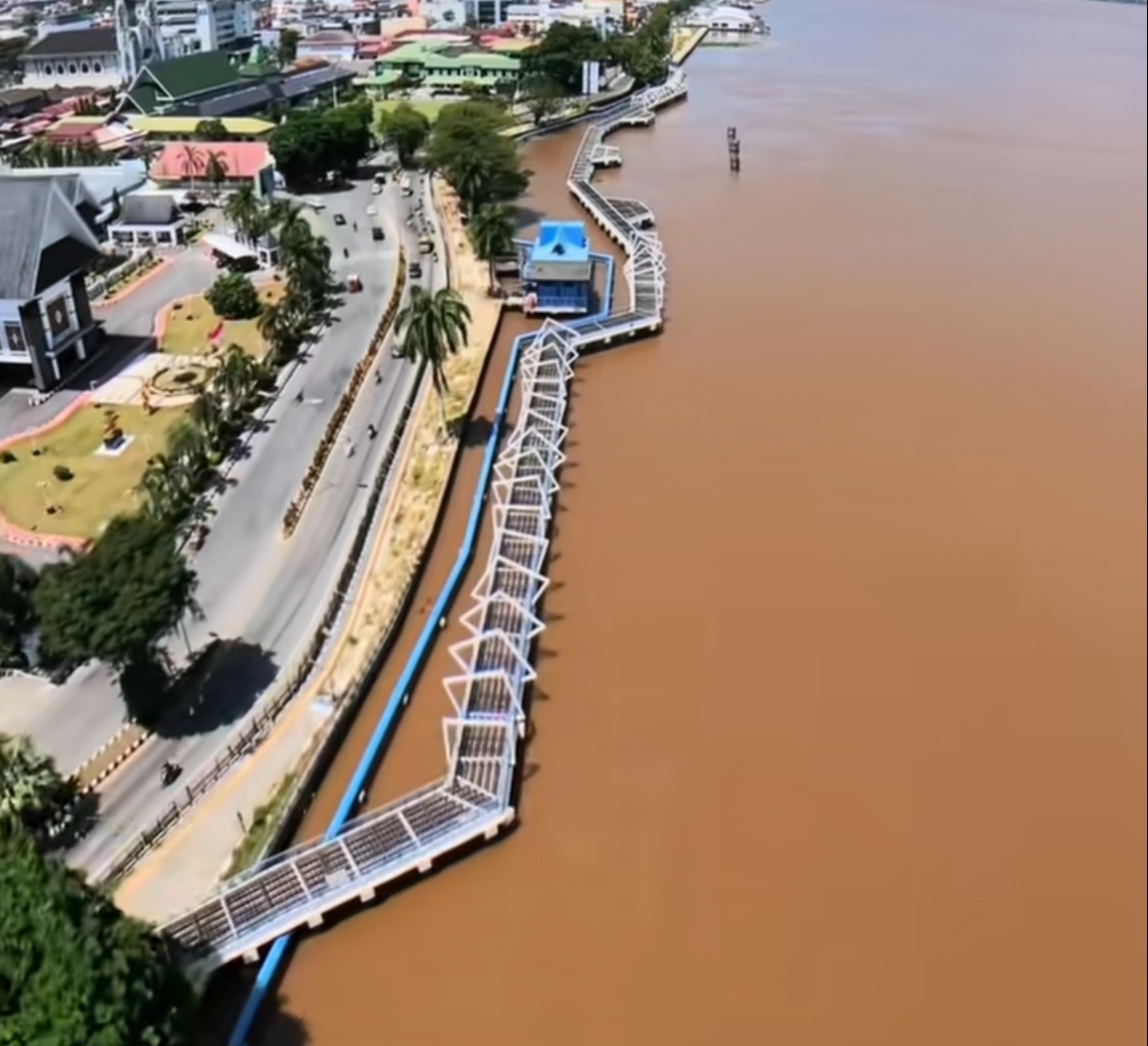 (Foto: Teras Samarinda II yang sebagian kini telah rampung/doc)